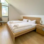 Familienhaus Wiesengefluester W11 - Kinderfreundlich Und Nur 300 M Zum 펜션 Röbel