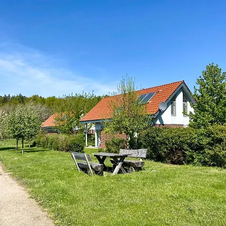 Familienhaus Wiesengefluester W11 - Kinderfreundlich Und Nur 300 M Zum Robel